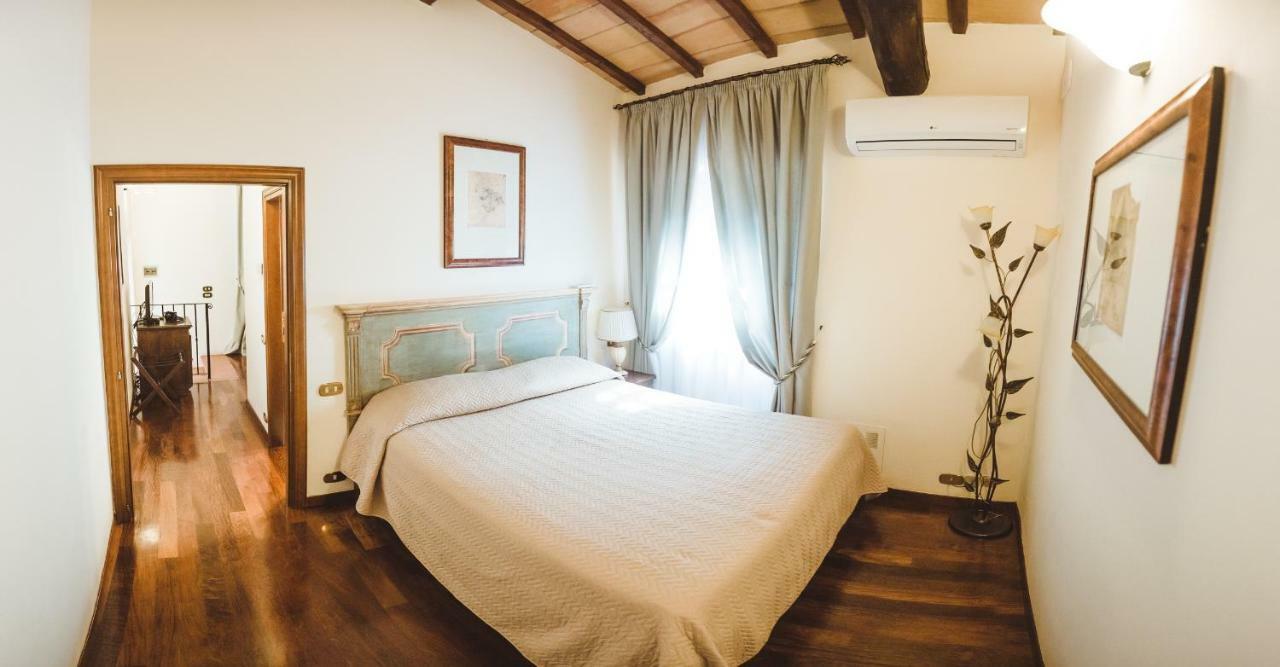 Agriturismo Le Anfore Sarteano Kültér fotó